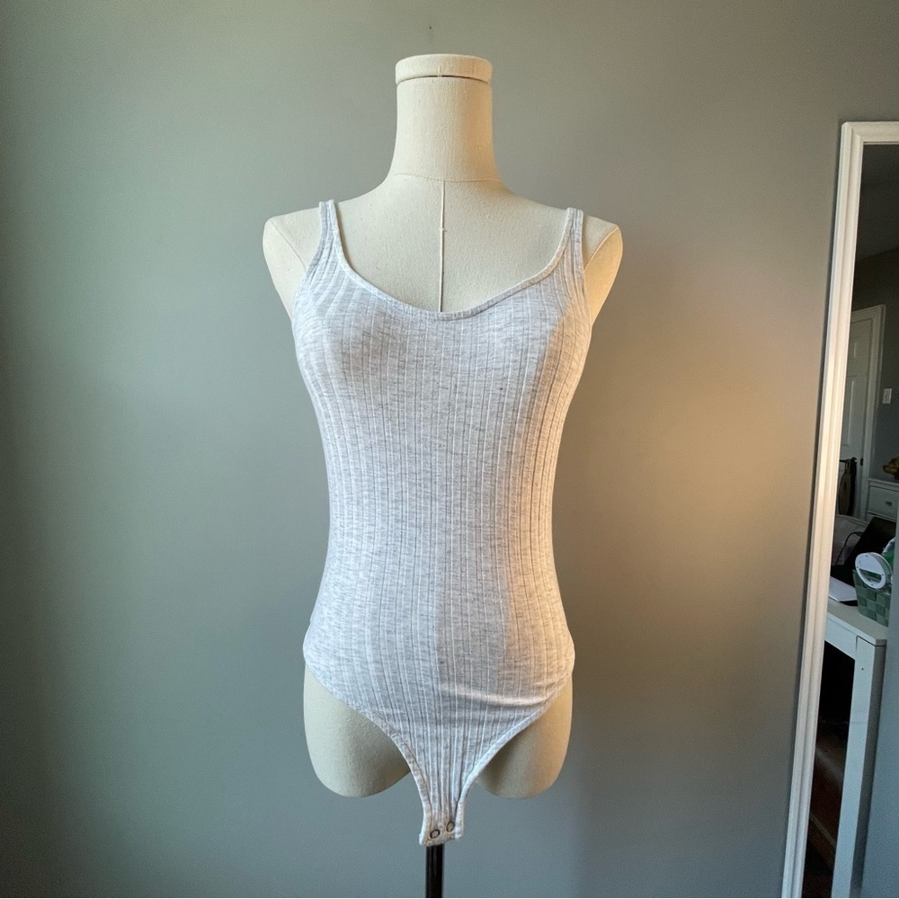 Atmosphere Stretchy Ribbed Body Suit Tank In Heather Grey (Sz 6)